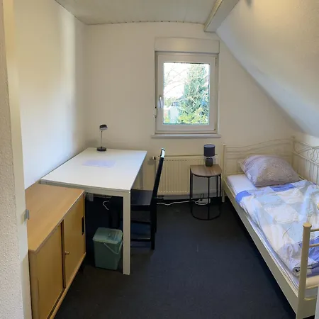 Guenstige Monteurzimmer - Oder Als Ganzes Haus Zu Vermieten Pensionat